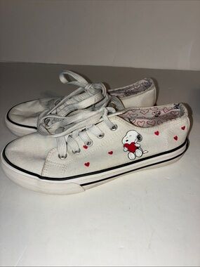 Snoopy, White Canvas Sneakers, Child’s Size 1
